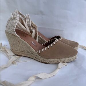 Picon // tan, white ankle wrap wedge espadrilles size 8